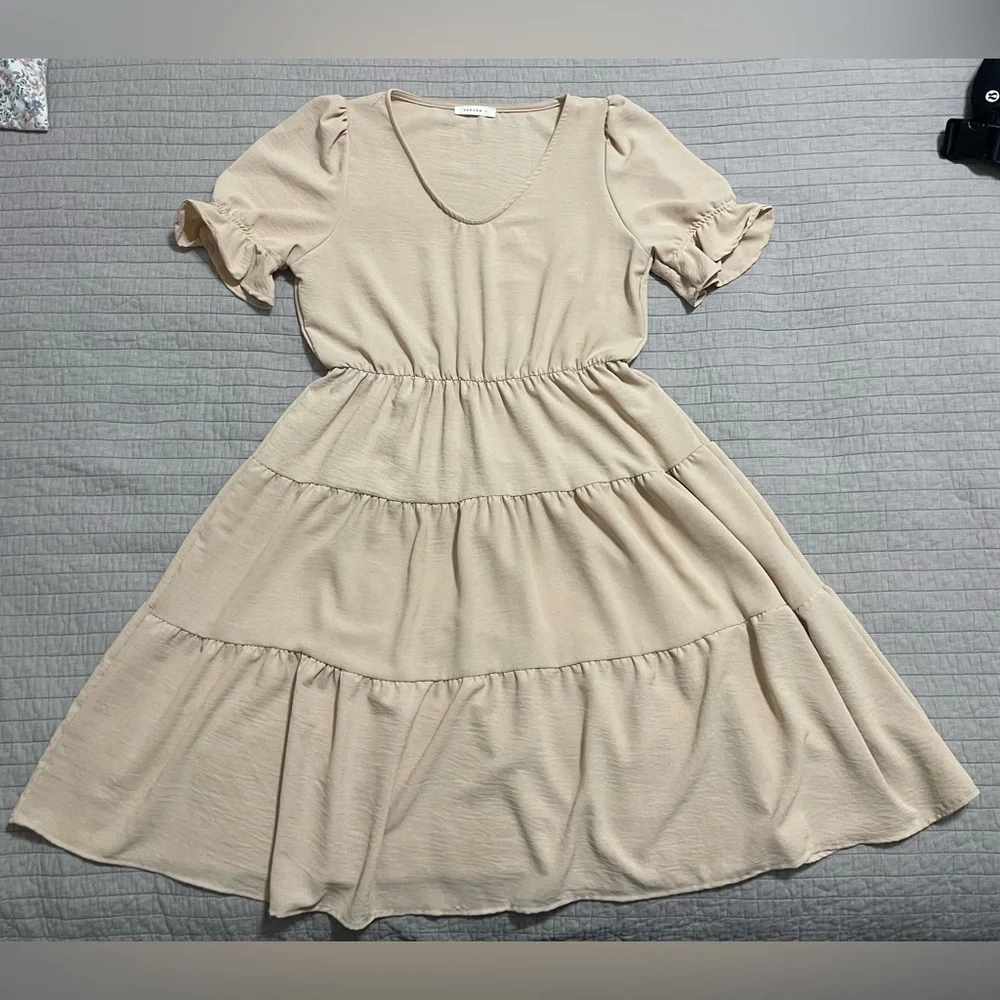 Reborn J Tiered Fit & Flare Dress Size Large - Picture 2 of 6
